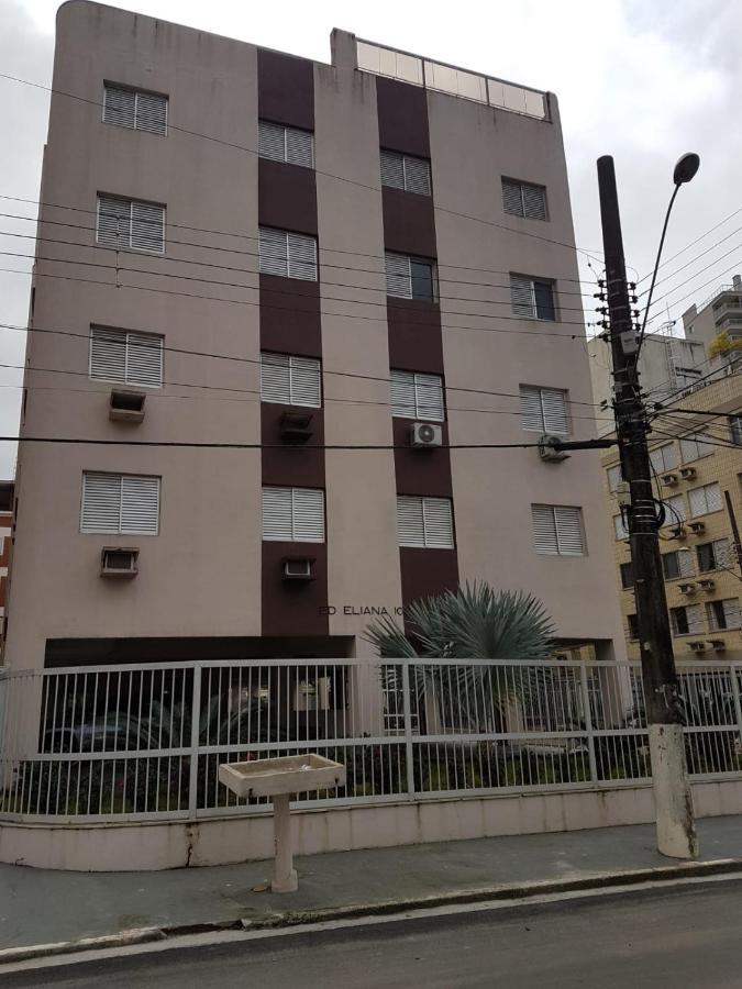 Apartamento Recém-Reformado! Amplo e Belíssimo! - 3 quadras do mar! Guarujá Exterior foto