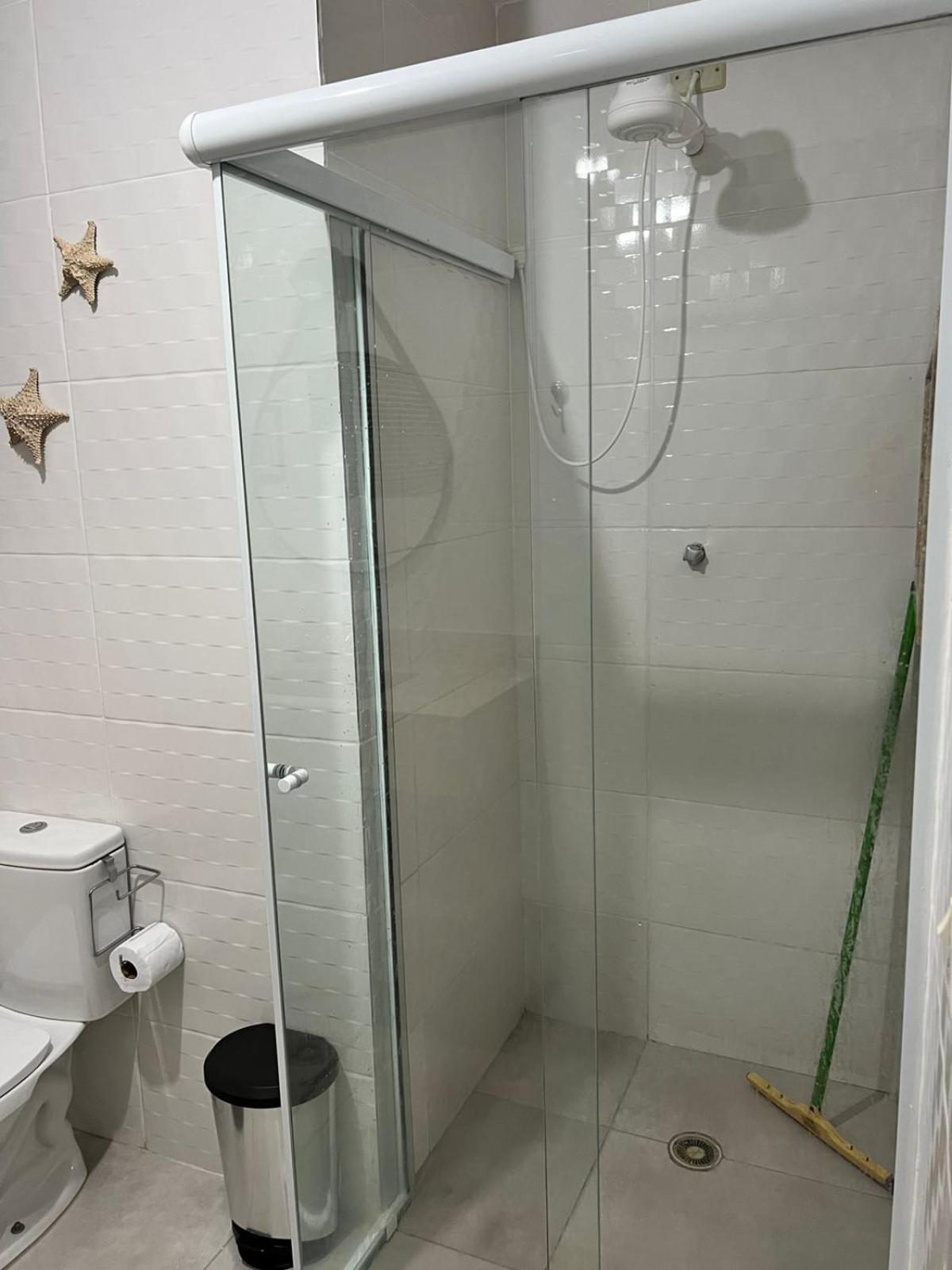 Apartamento Recém-Reformado! Amplo e Belíssimo! - 3 quadras do mar! Guarujá Exterior foto